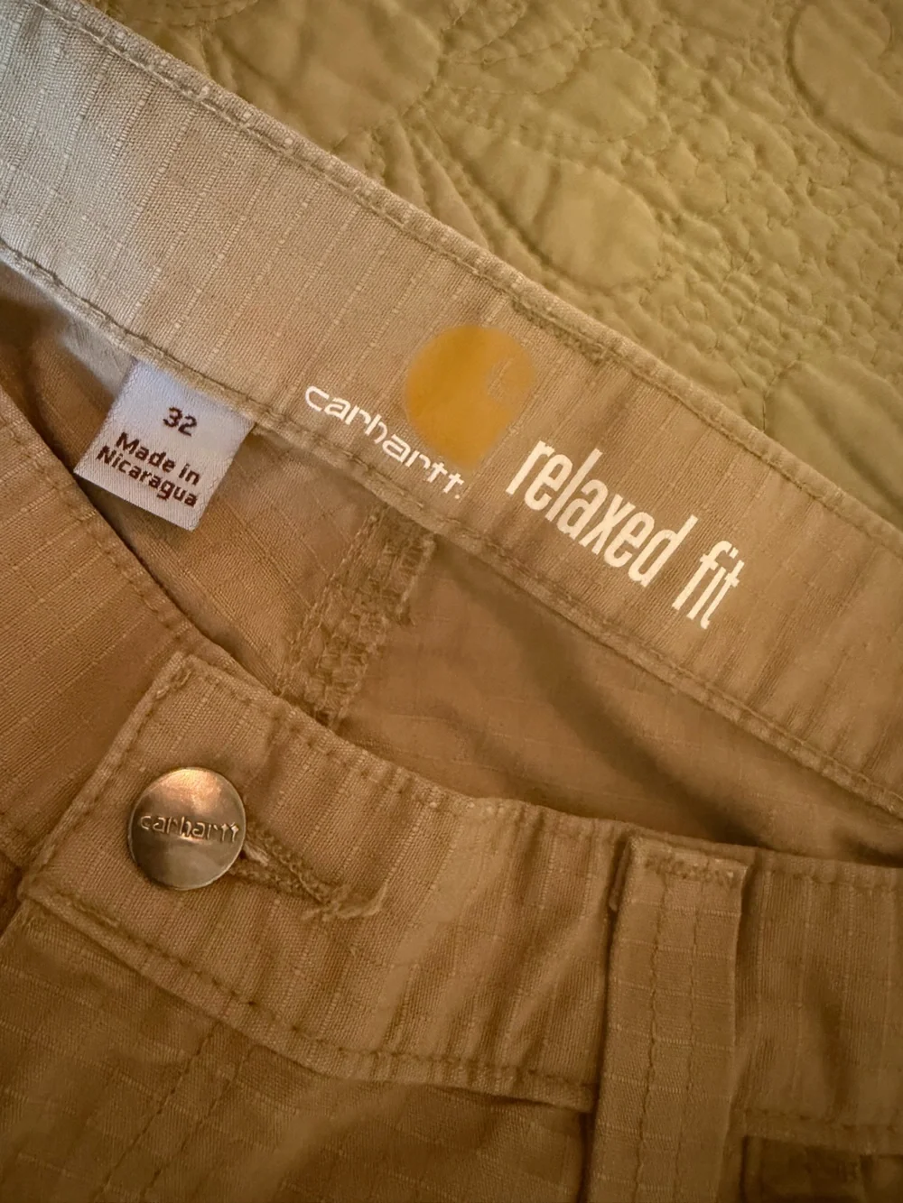 *Sold* Carhartt Relaxed Fit Ripstop Cargo Shorts Tan Hiking Utility Size 32